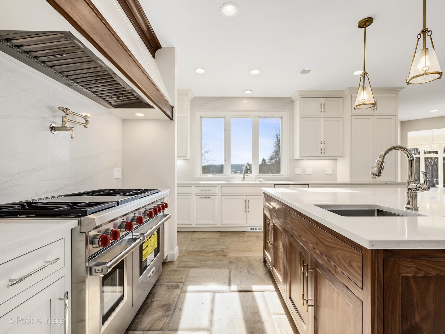 20 Natoma Drive, Oak Brook, IL 60523