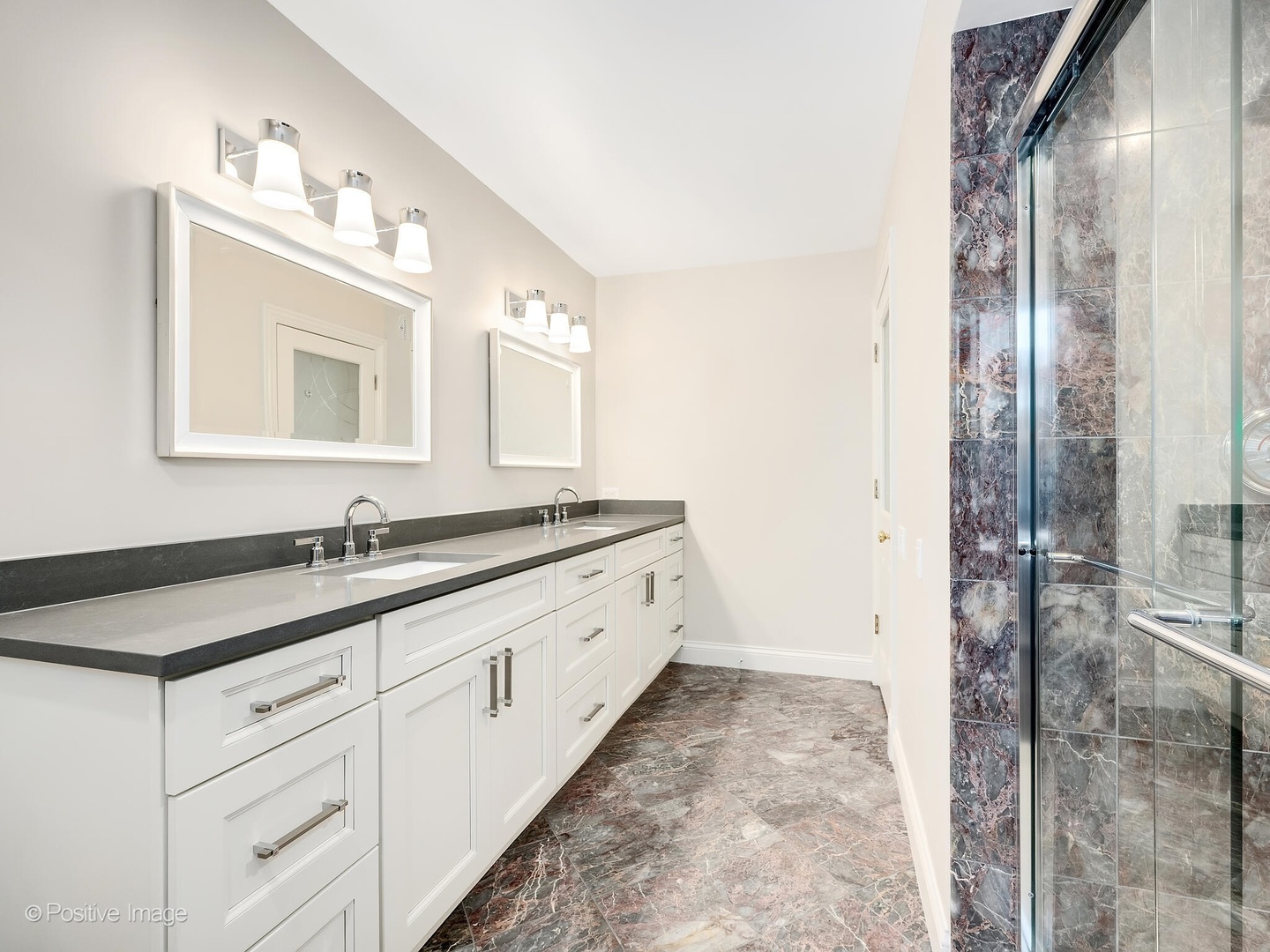 20 Natoma Drive, Oak Brook, IL 60523