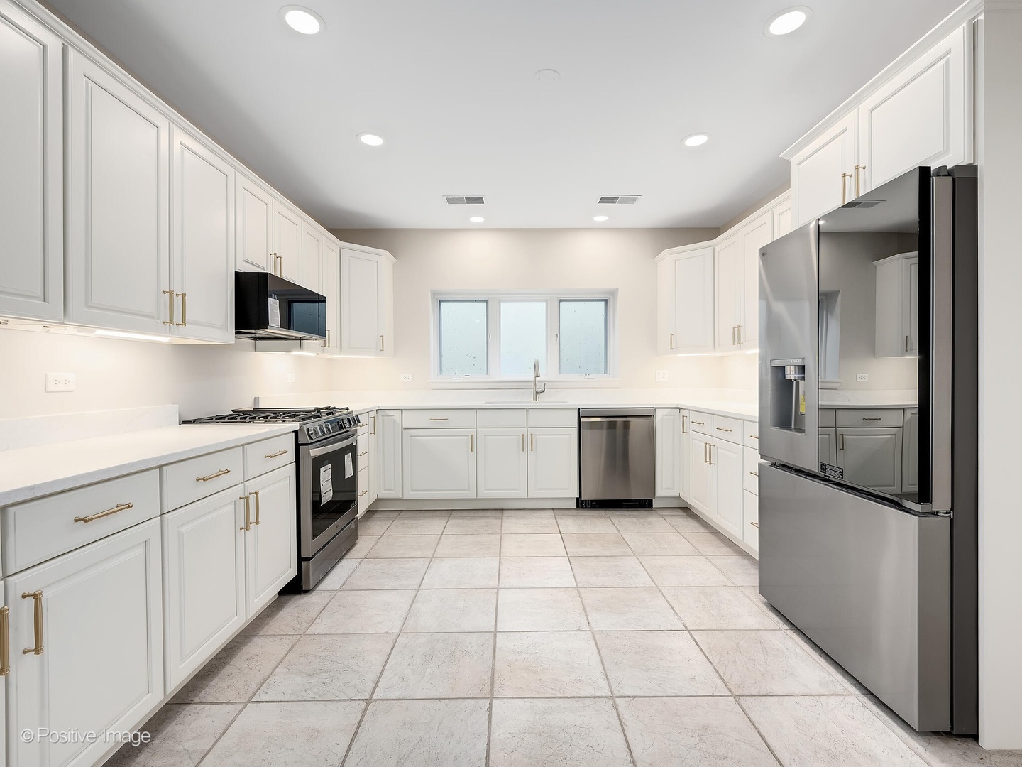 20 Natoma Drive, Oak Brook, IL 60523