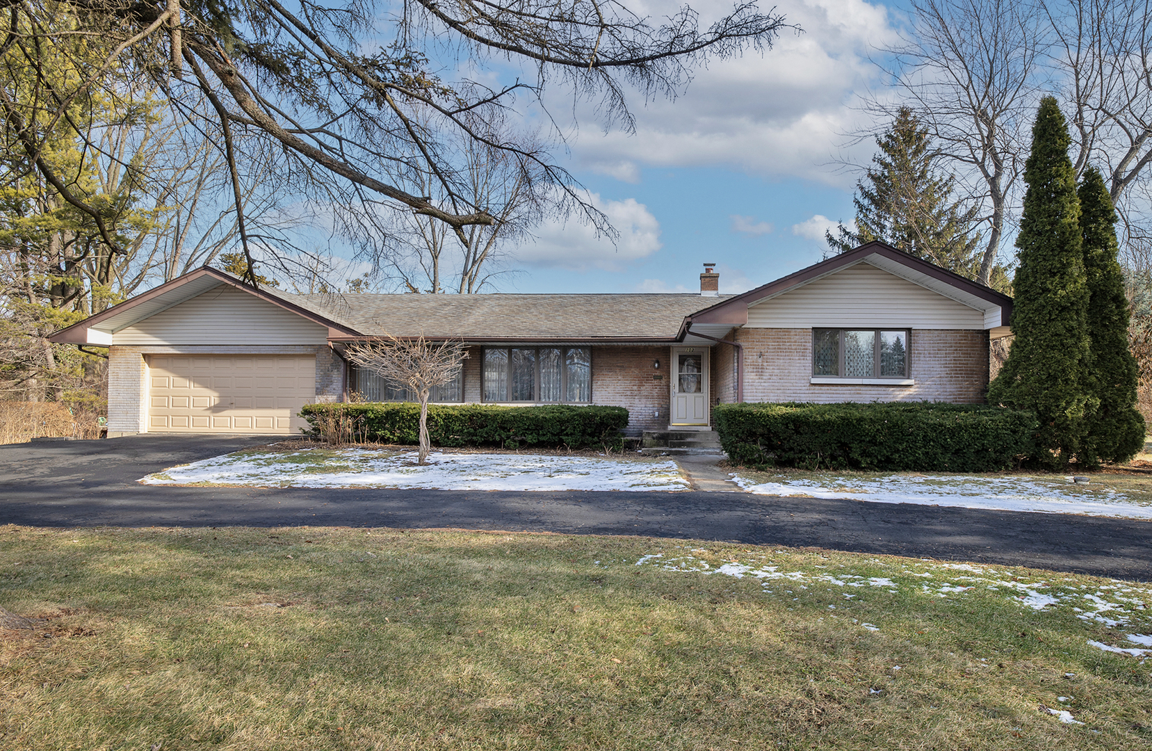 103 S Maple Lane, Prospect Heights, IL 60070