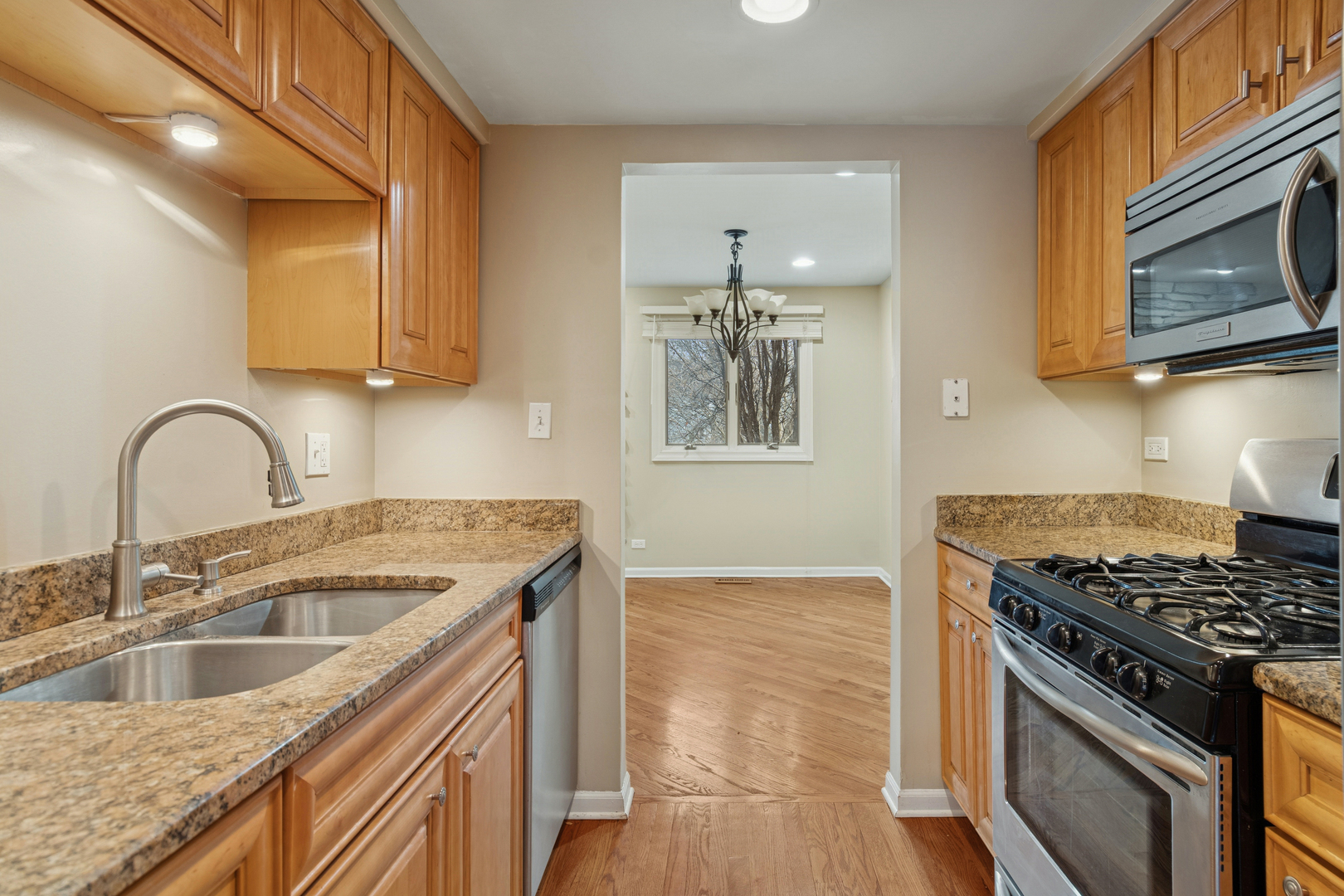 Naperville, IL 60563