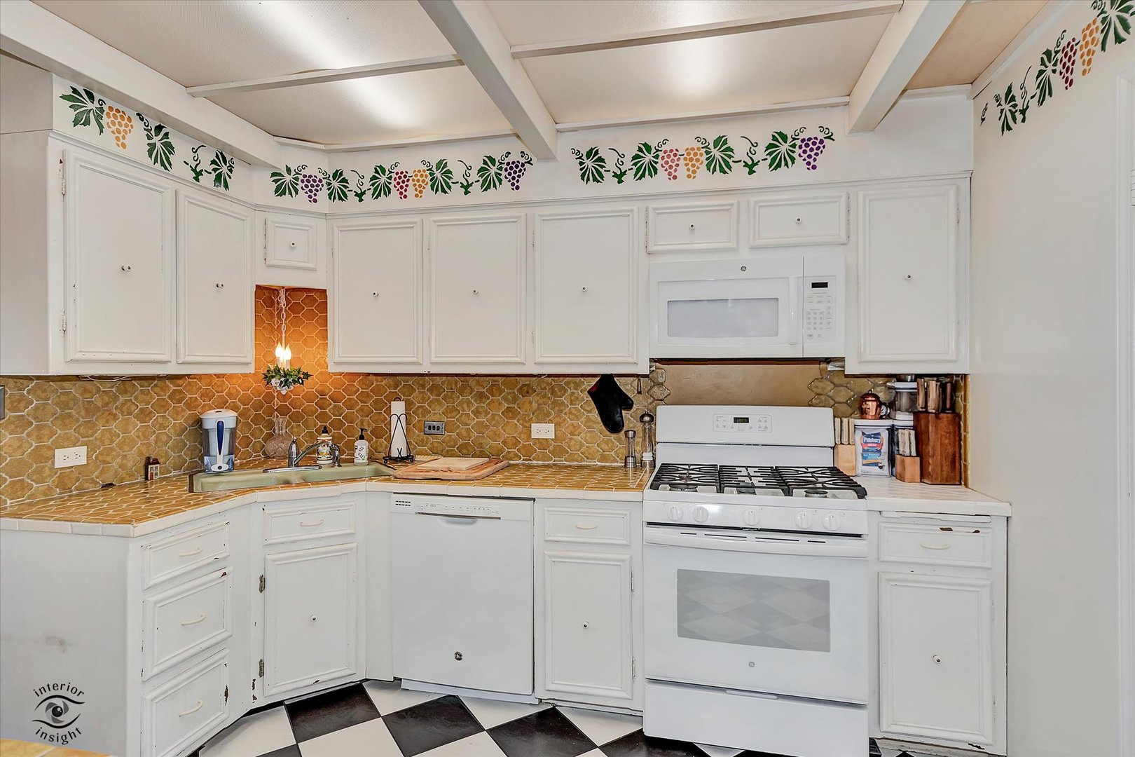 10609 S Hoyne Avenue, Chicago, IL 60643