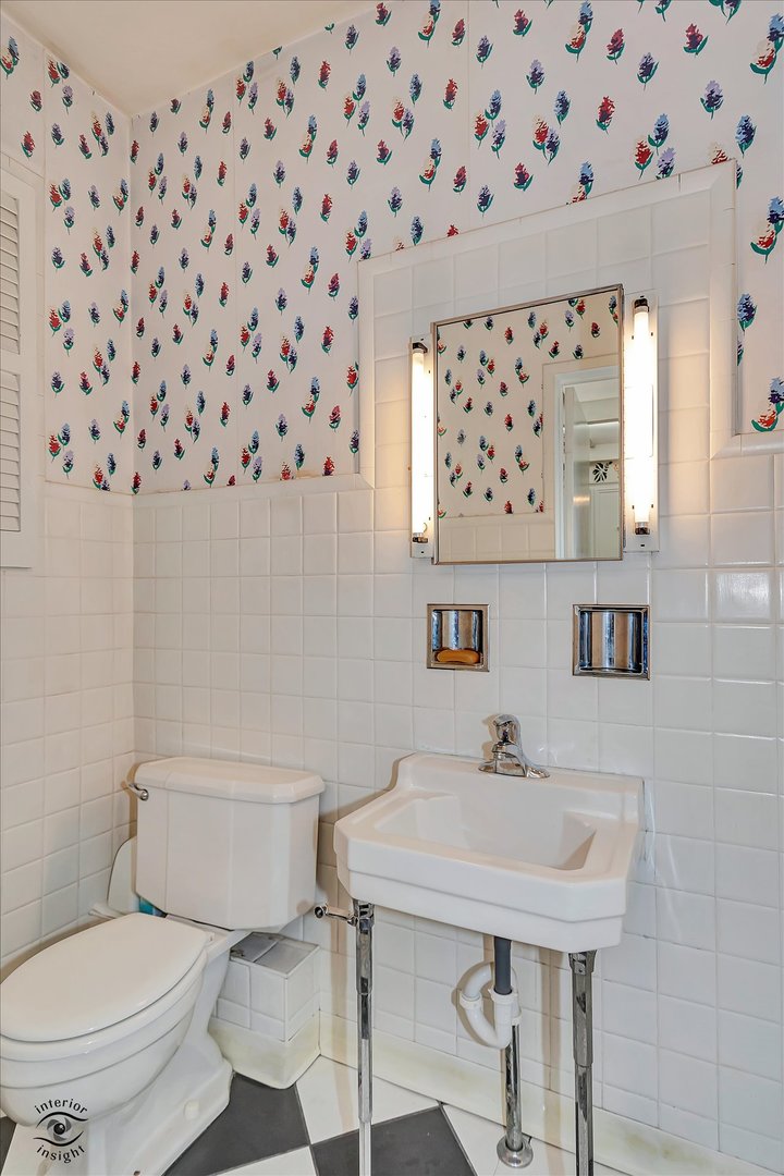 10609 S Hoyne Avenue, Chicago, IL 60643