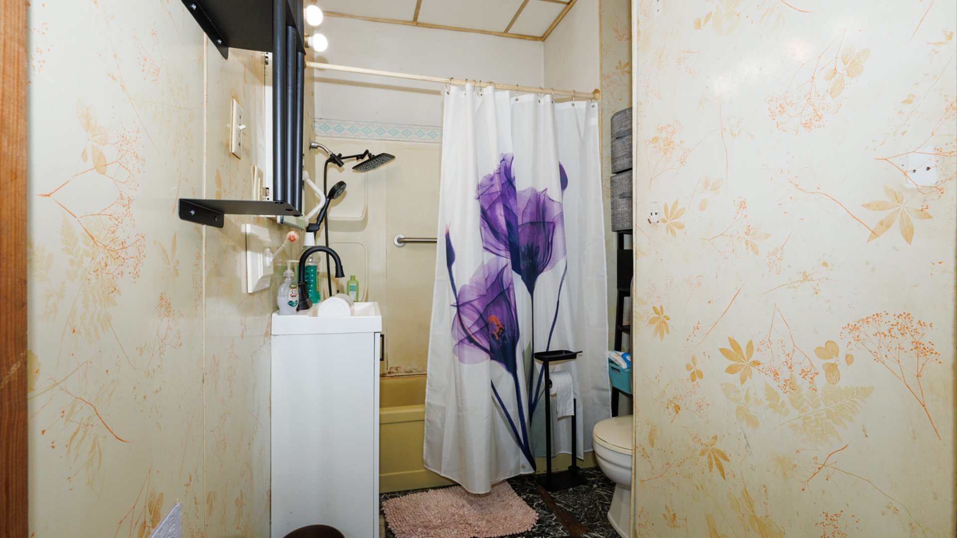 104 W North Street, Colfax, IL 61728