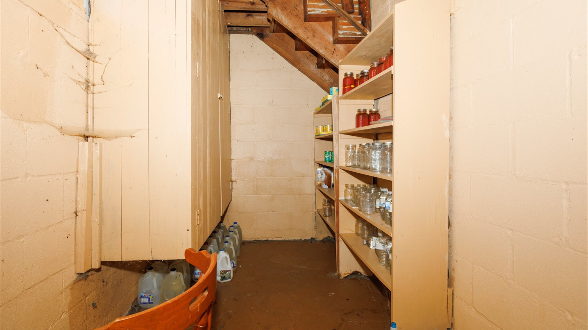 104 W North Street, Colfax, IL 61728