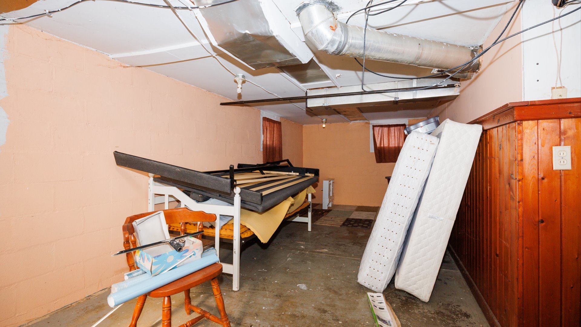 104 W North Street, Colfax, IL 61728