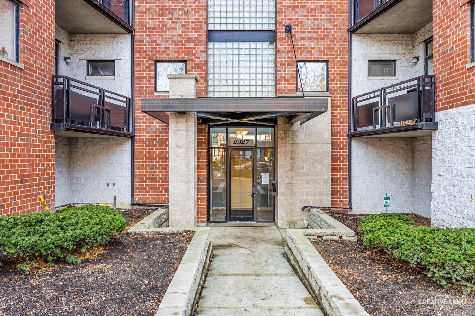 2327 W Wolfram Street #311, Chicago, IL 60618