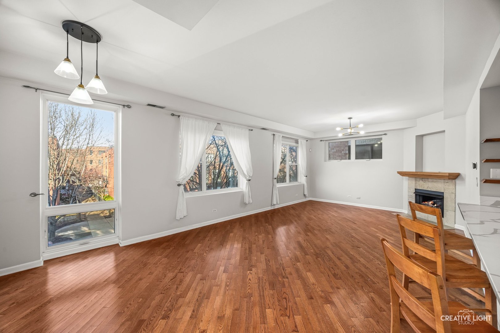 2327 W Wolfram Street #311, Chicago, IL 60618