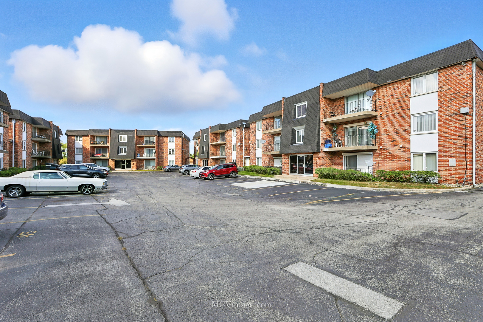 1040 Hirsch Boulevard #204, Calumet City, IL 60409