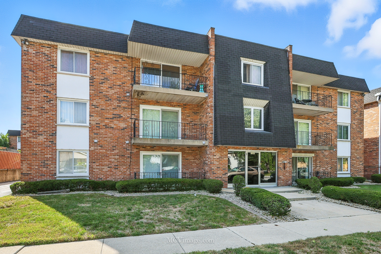 1040 Hirsch Boulevard #204, Calumet City, IL 60409