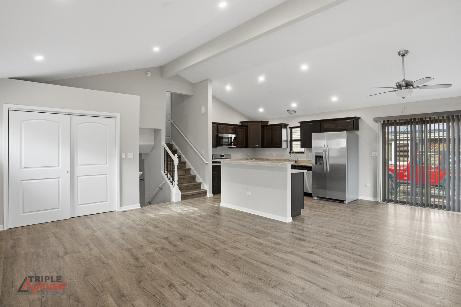 14528 Kolin Avenue, Midlothian, IL 60445