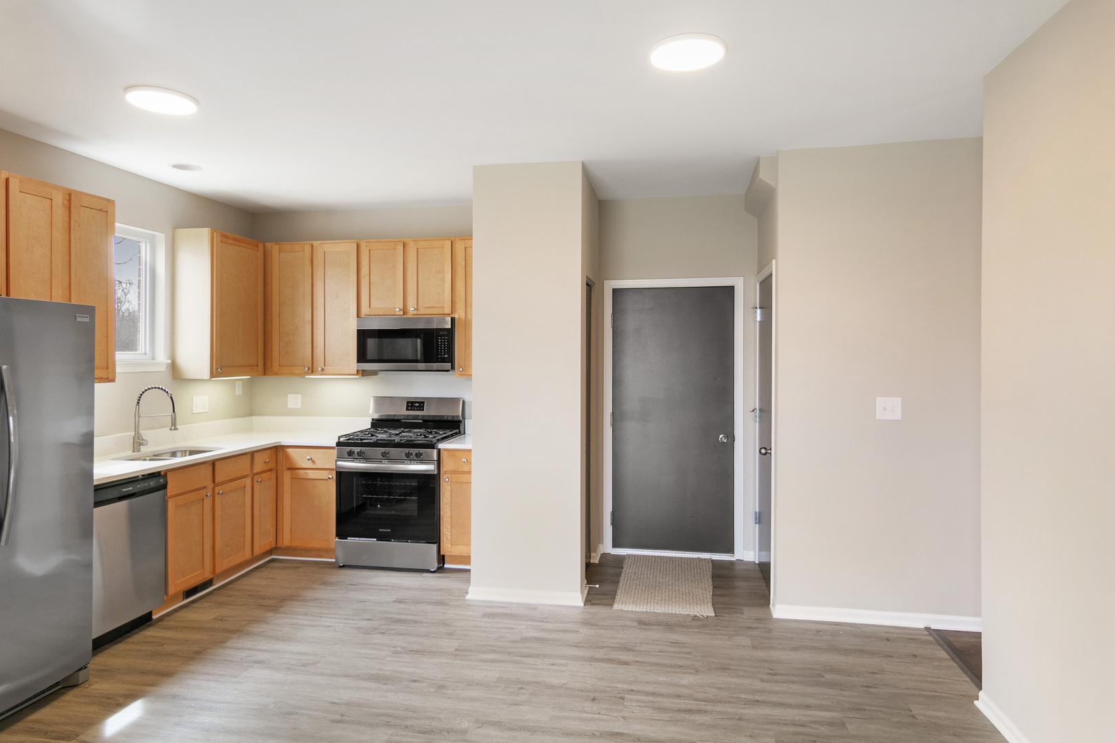 22429 KARLOV Avenue, Richton Park, IL 60471