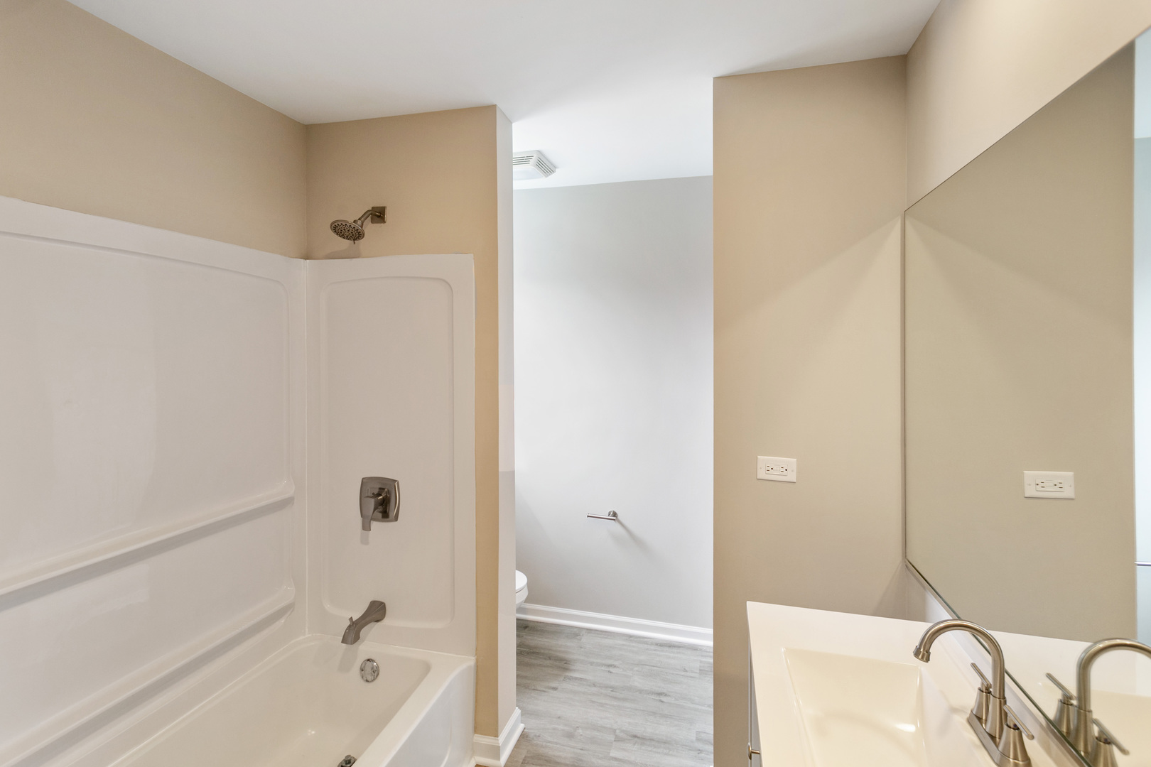 22429 KARLOV Avenue, Richton Park, IL 60471