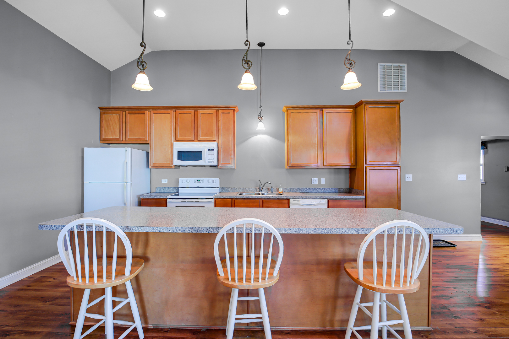 4320 W 99th Place, Oak Lawn, IL 60453