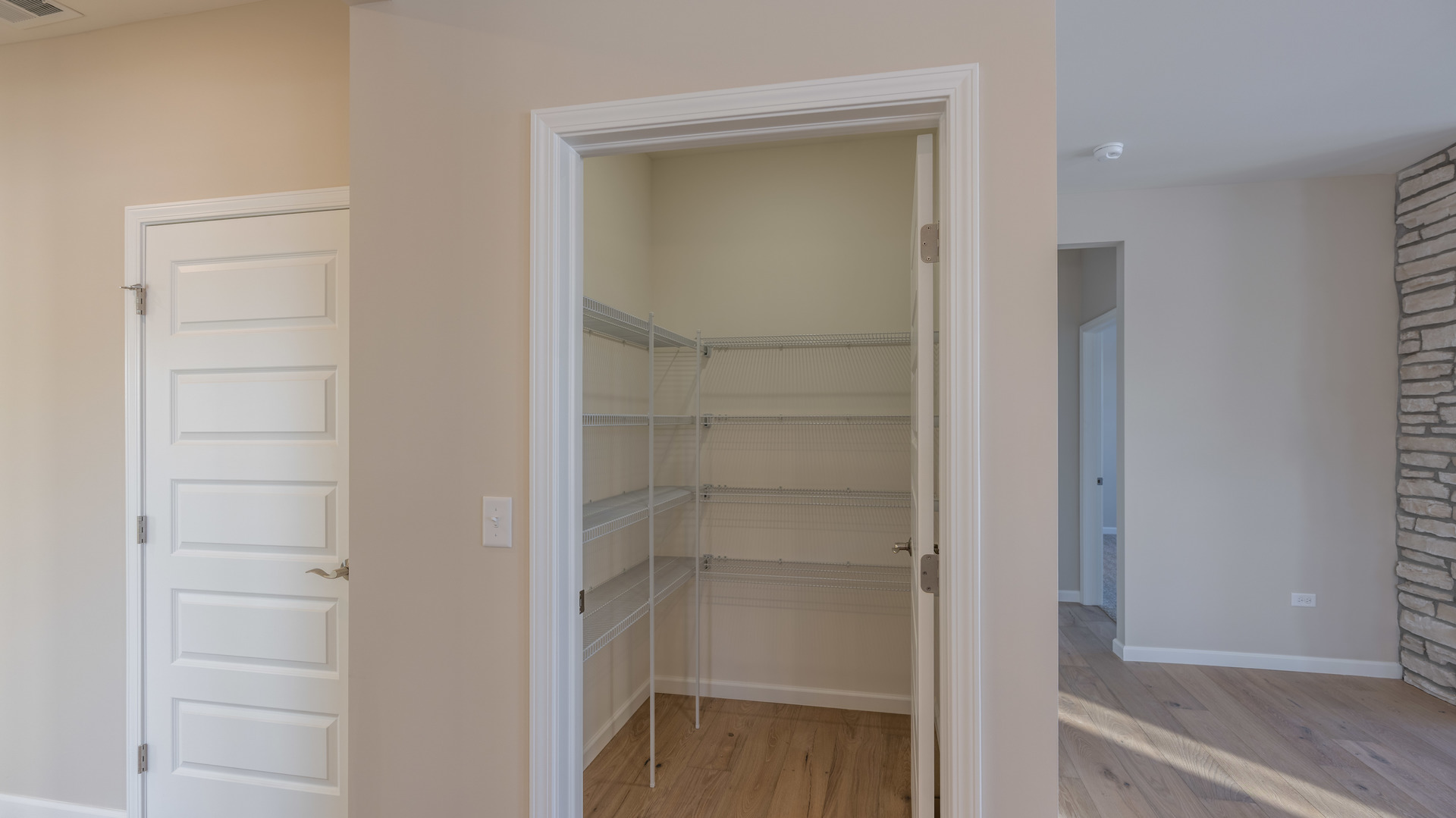 3262 Oak Creek Lane, Aurora, IL 60503