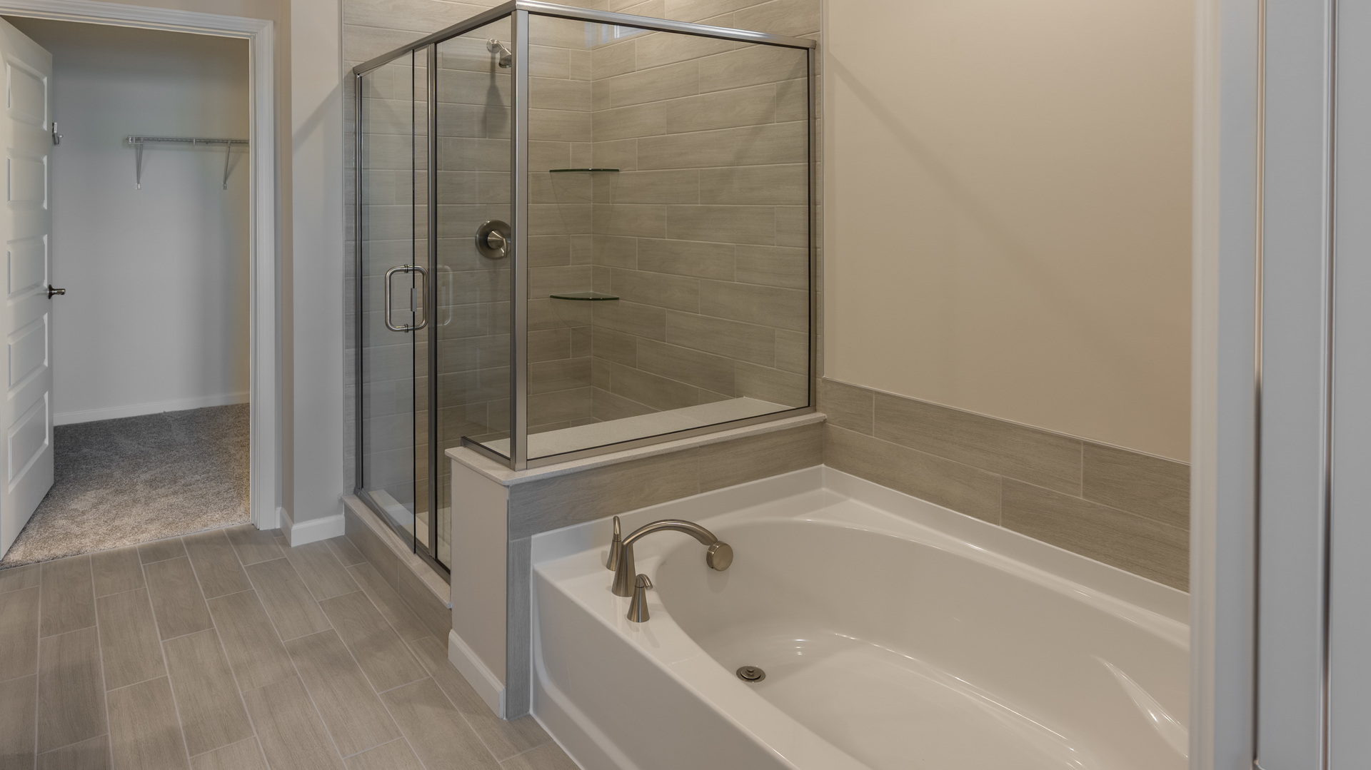 3262 Oak Creek Lane, Aurora, IL 60503