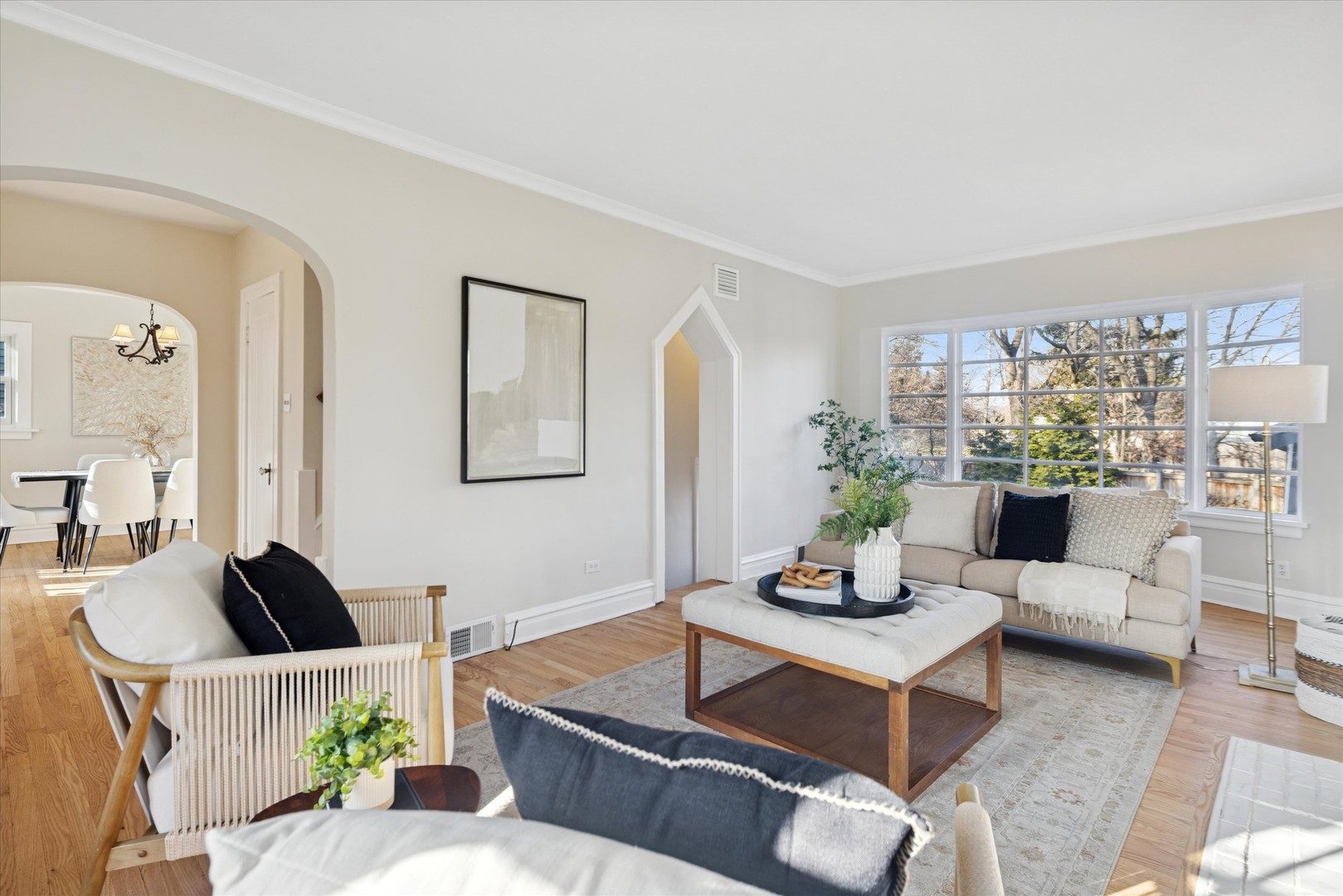 606 Elm Street, Glen Ellyn, IL 60137