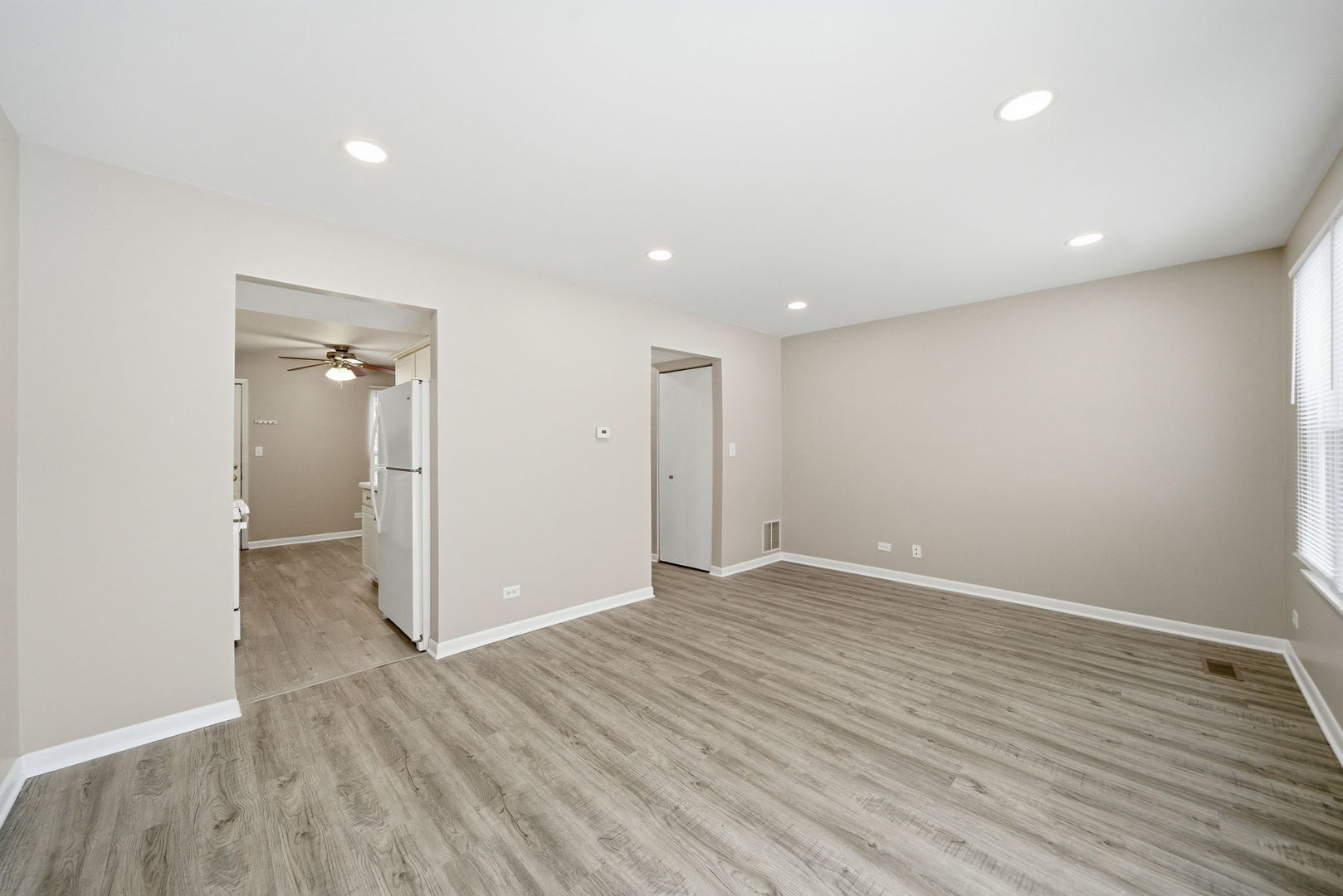 2634 Oakshire Court, Aurora, IL 60502