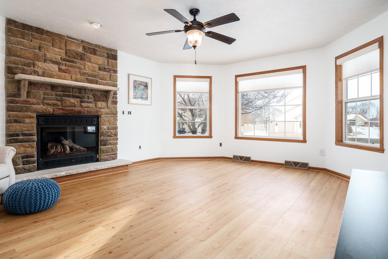 2501 Meadow View Lane, Rockford, IL 61102