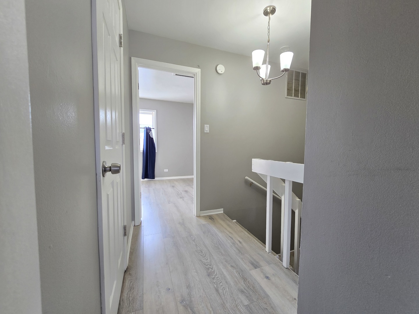 319 Meadow Green Lane, Round Lake Beach, IL 60073