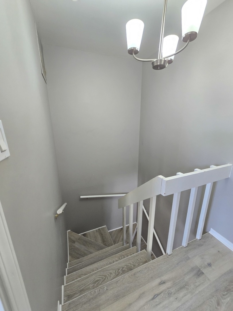 319 Meadow Green Lane, Round Lake Beach, IL 60073