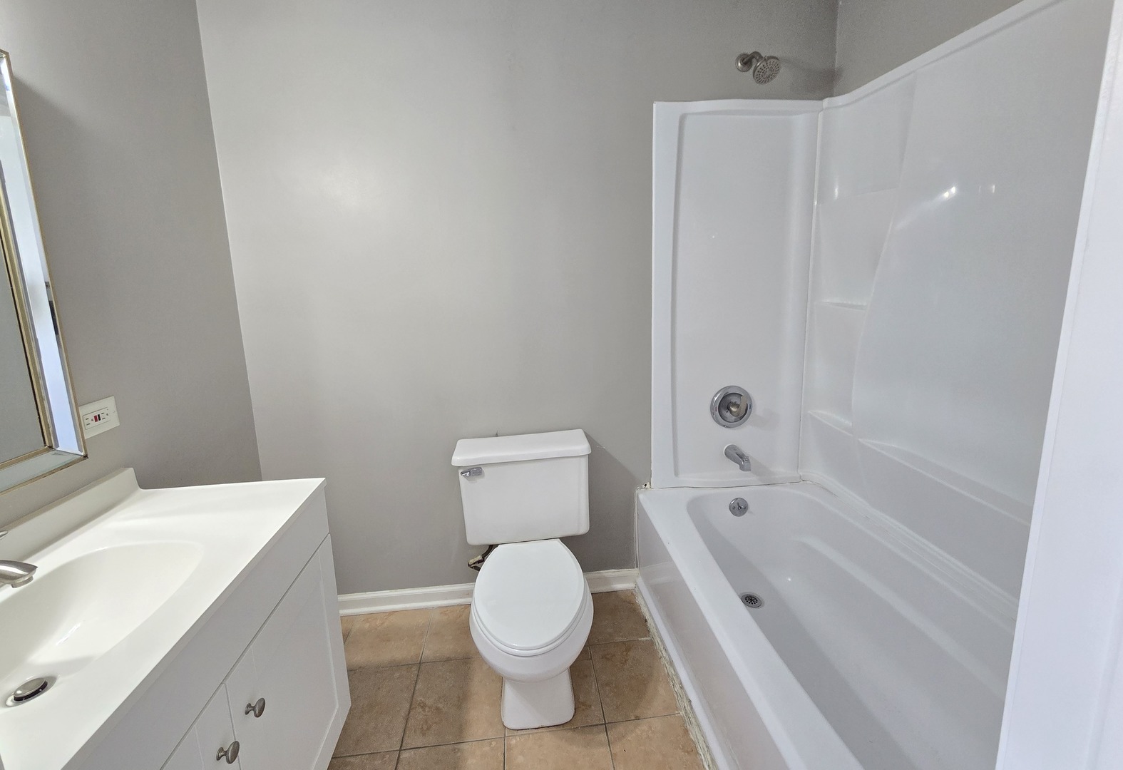 319 Meadow Green Lane, Round Lake Beach, IL 60073