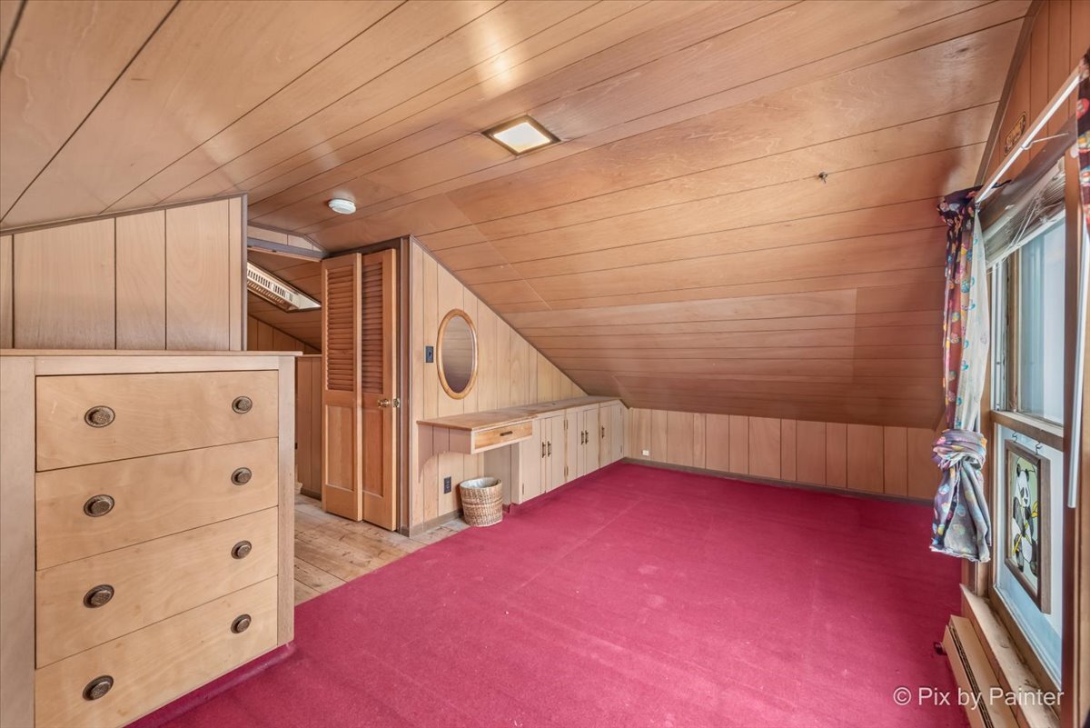 123 Dundee Avenue, East Dundee, IL 60118