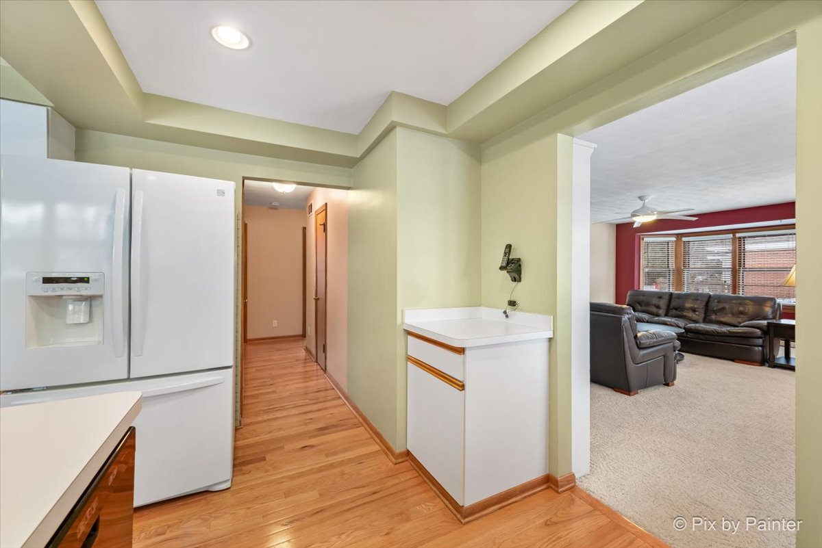 123 Dundee Avenue, East Dundee, IL 60118