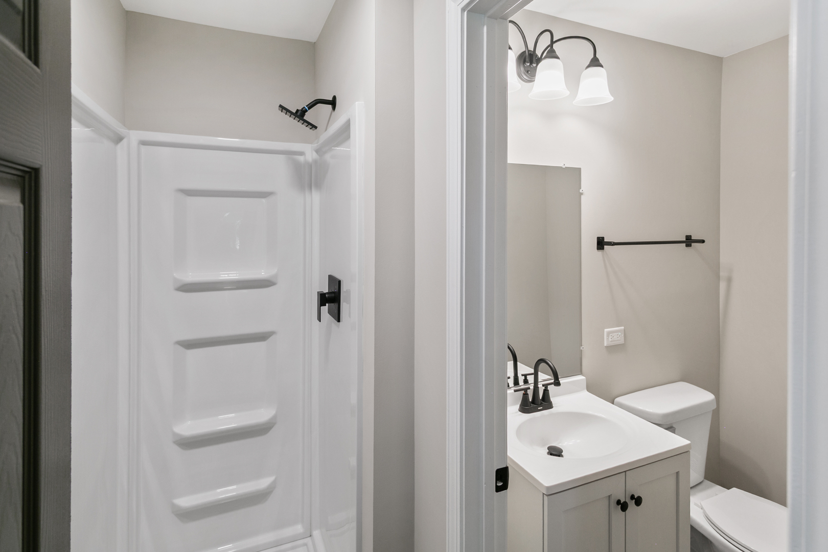 17805 Dogwood Lane, Hazel Crest, IL 60429