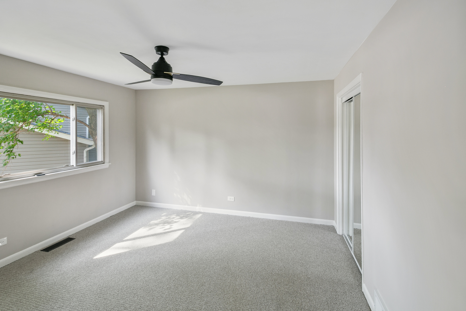 17805 Dogwood Lane, Hazel Crest, IL 60429