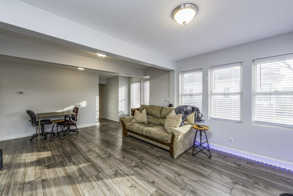 8211 198th Avenue, Bristol, WI 53104