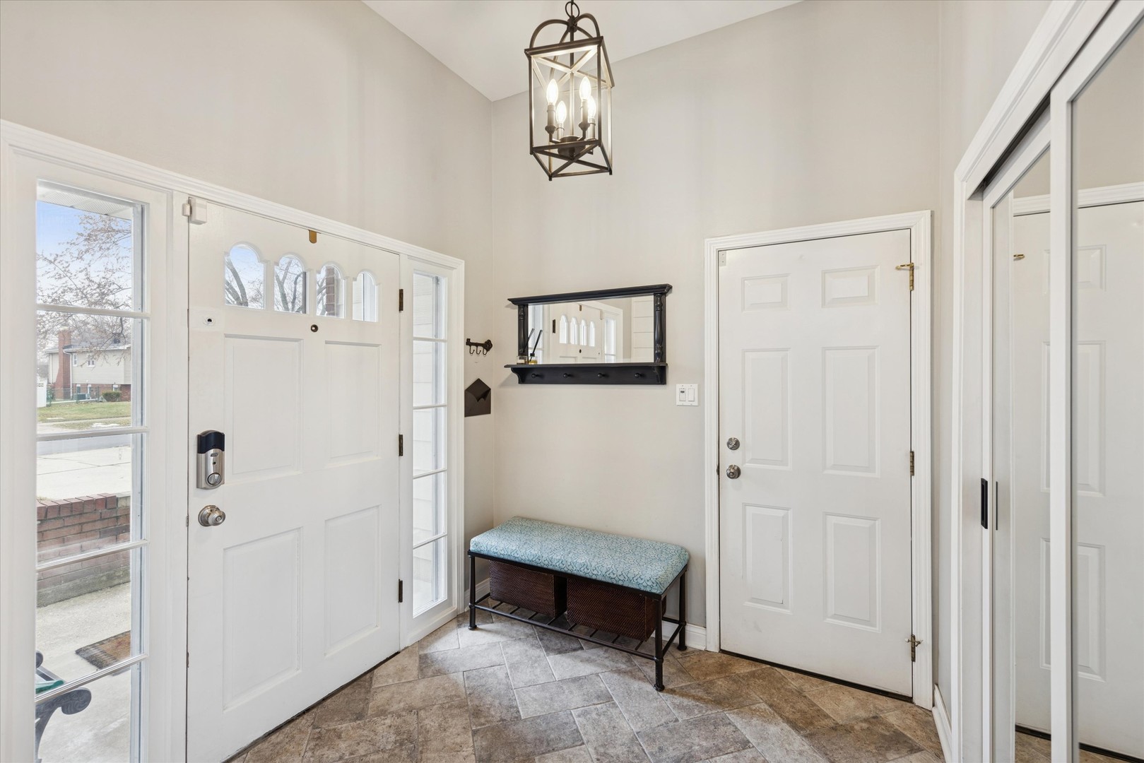 1351 Brentwood Lane, Wheaton, IL 60189