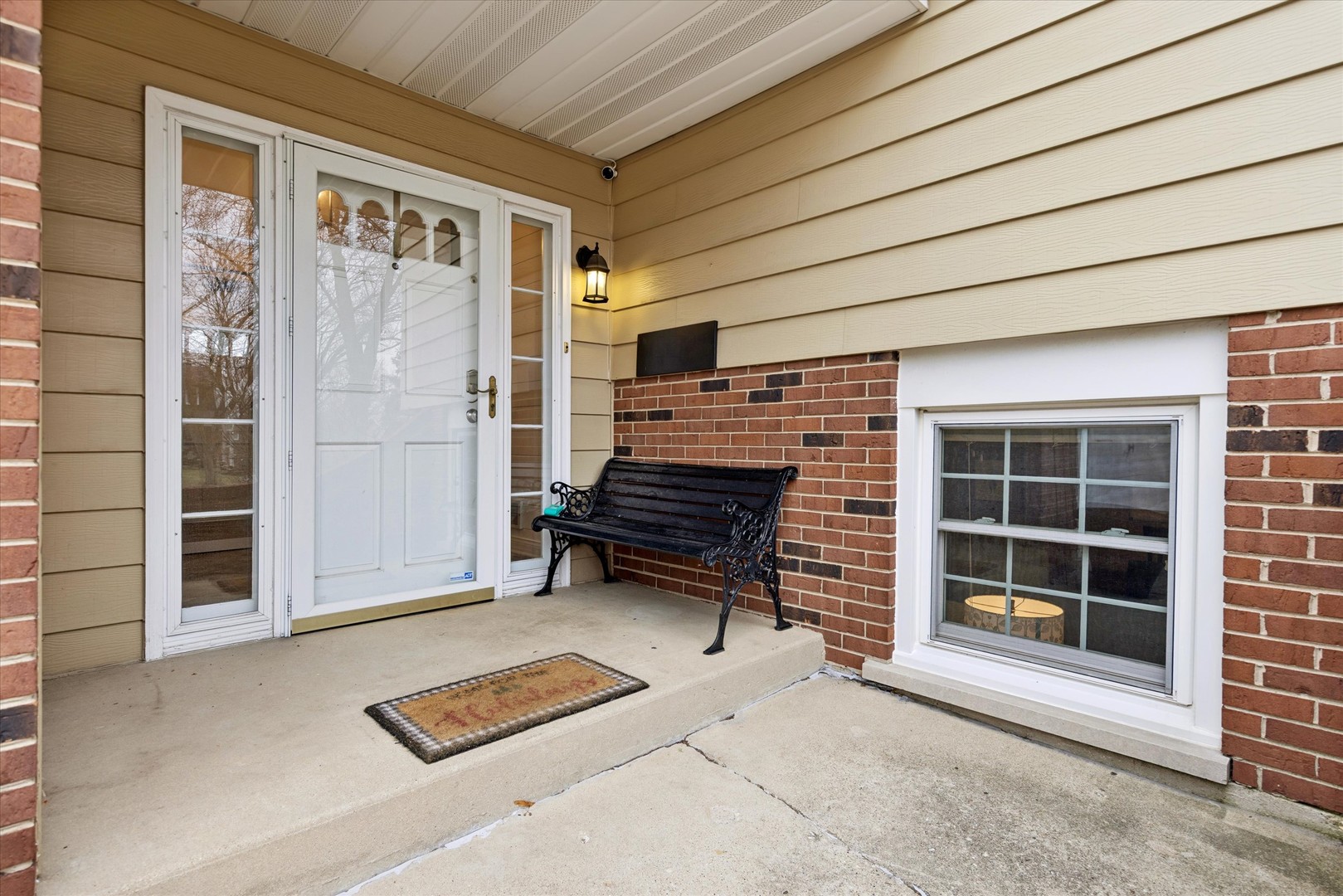 1351 Brentwood Lane, Wheaton, IL 60189