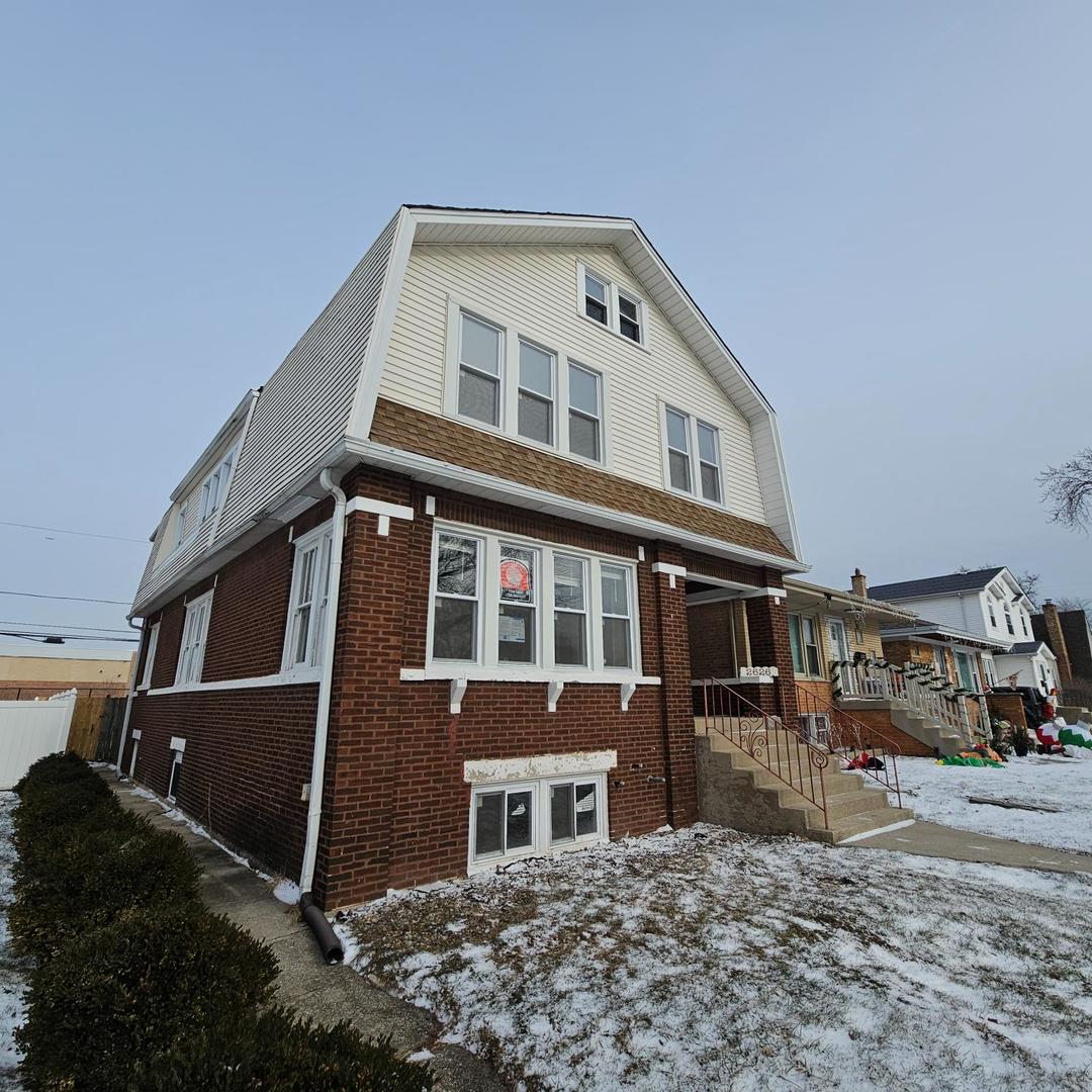 2626 W 96th Place, Evergreen Park, IL 60805