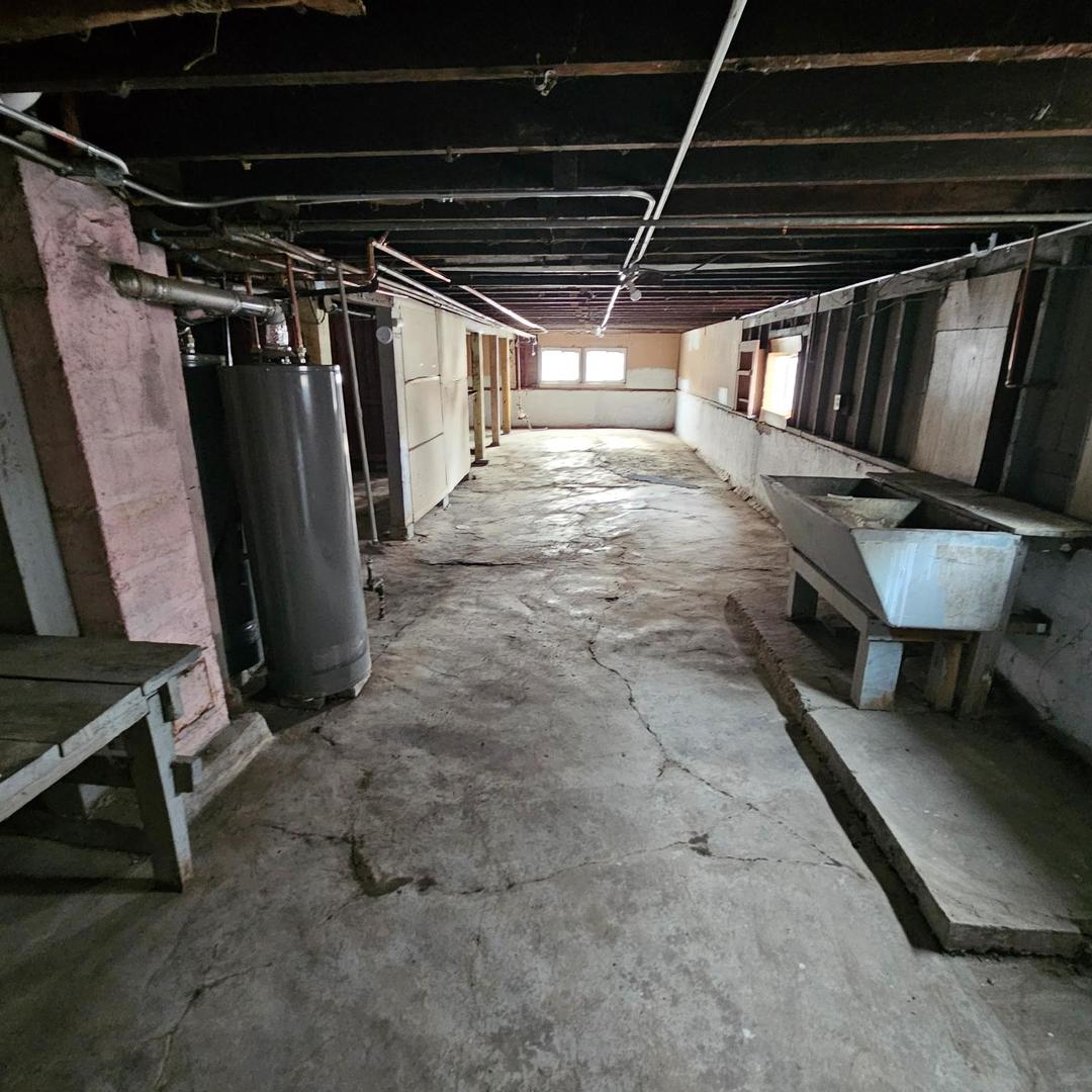 2626 W 96th Place, Evergreen Park, IL 60805