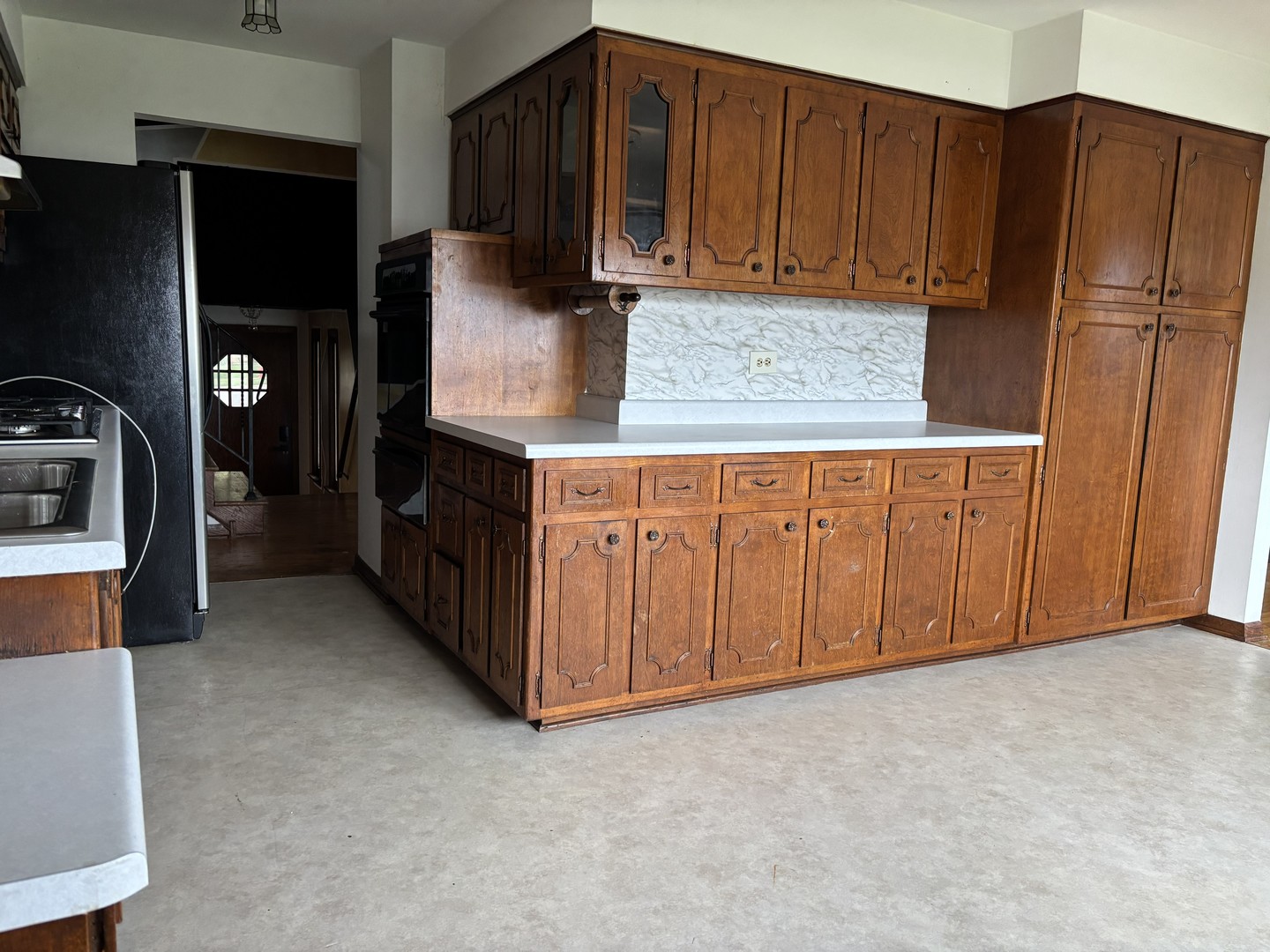 838 E 163rd Place, South Holland, IL 60473