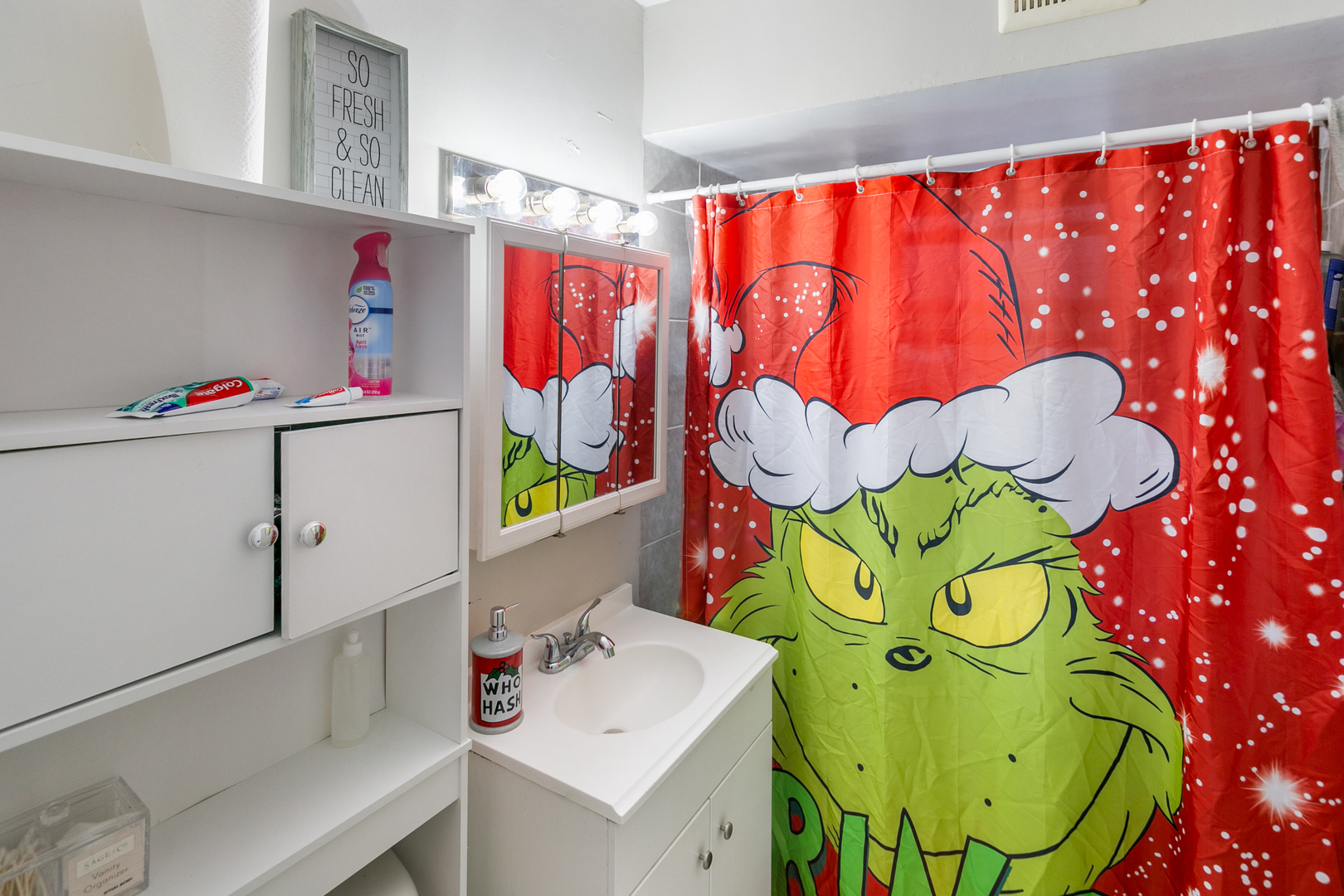 805 N 22nd Avenue, Melrose Park, IL 60160