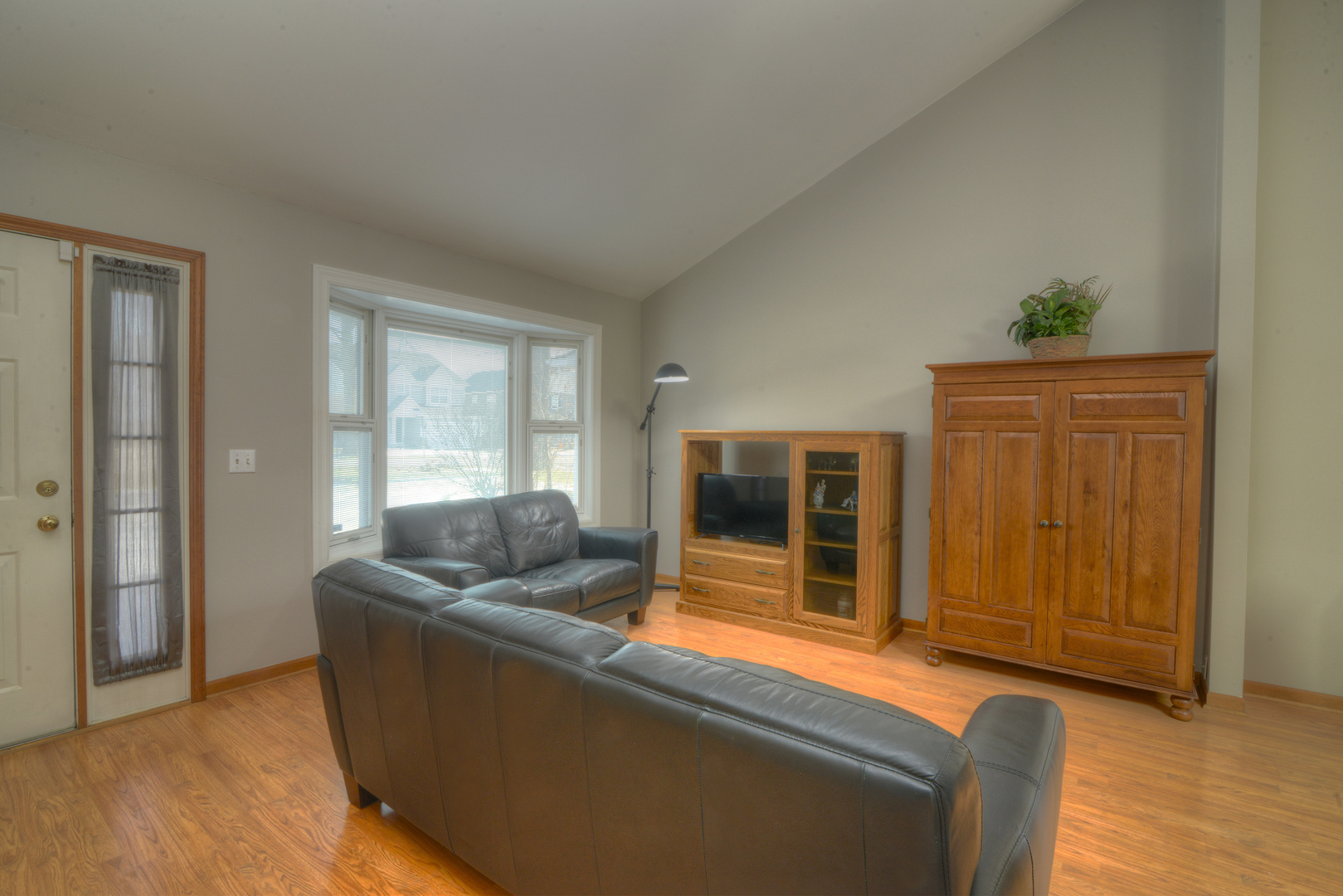 3S554 Virginia Avenue, Warrenville, IL 60555