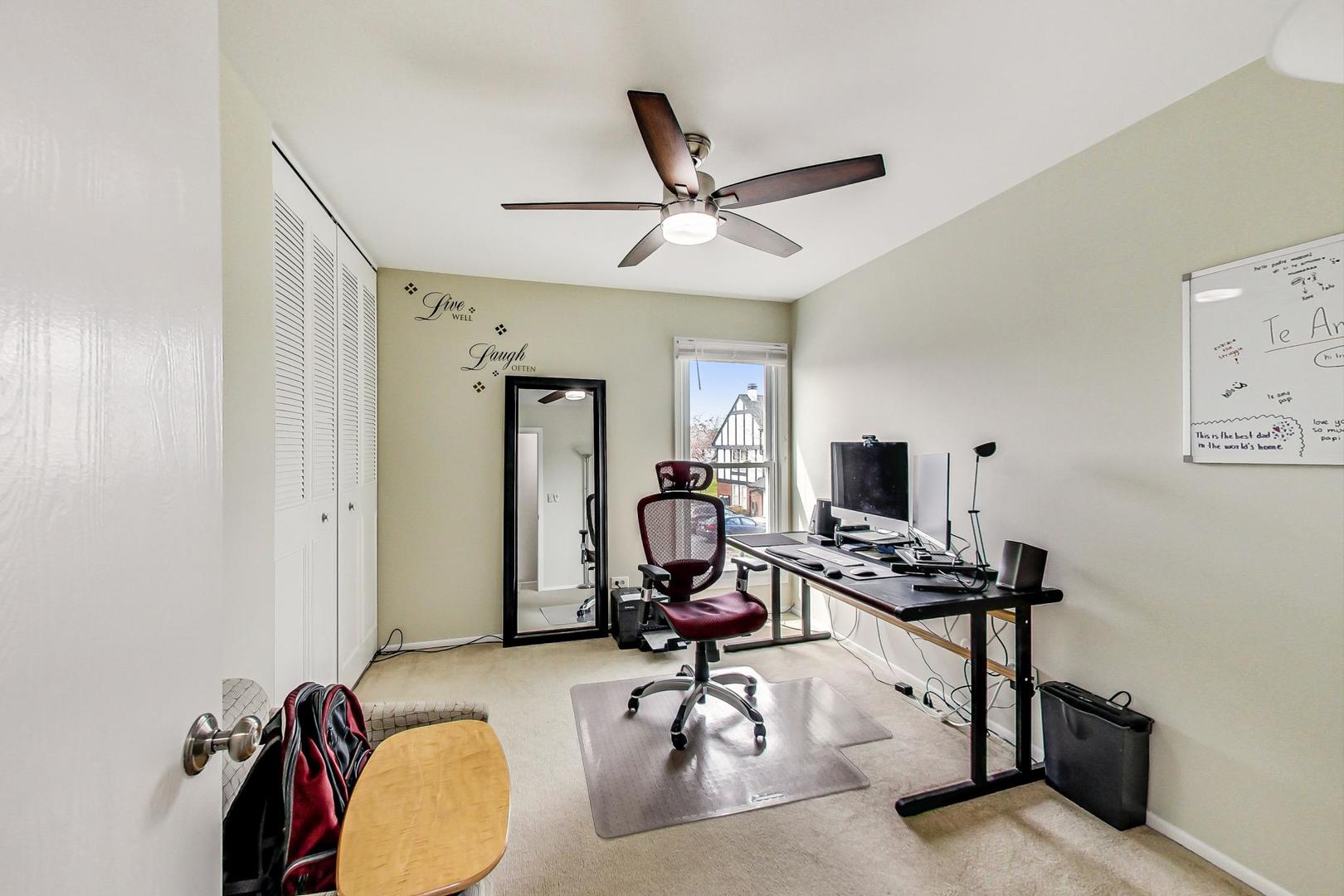 747 GARFIELD Avenue #C, Libertyville, IL 60048