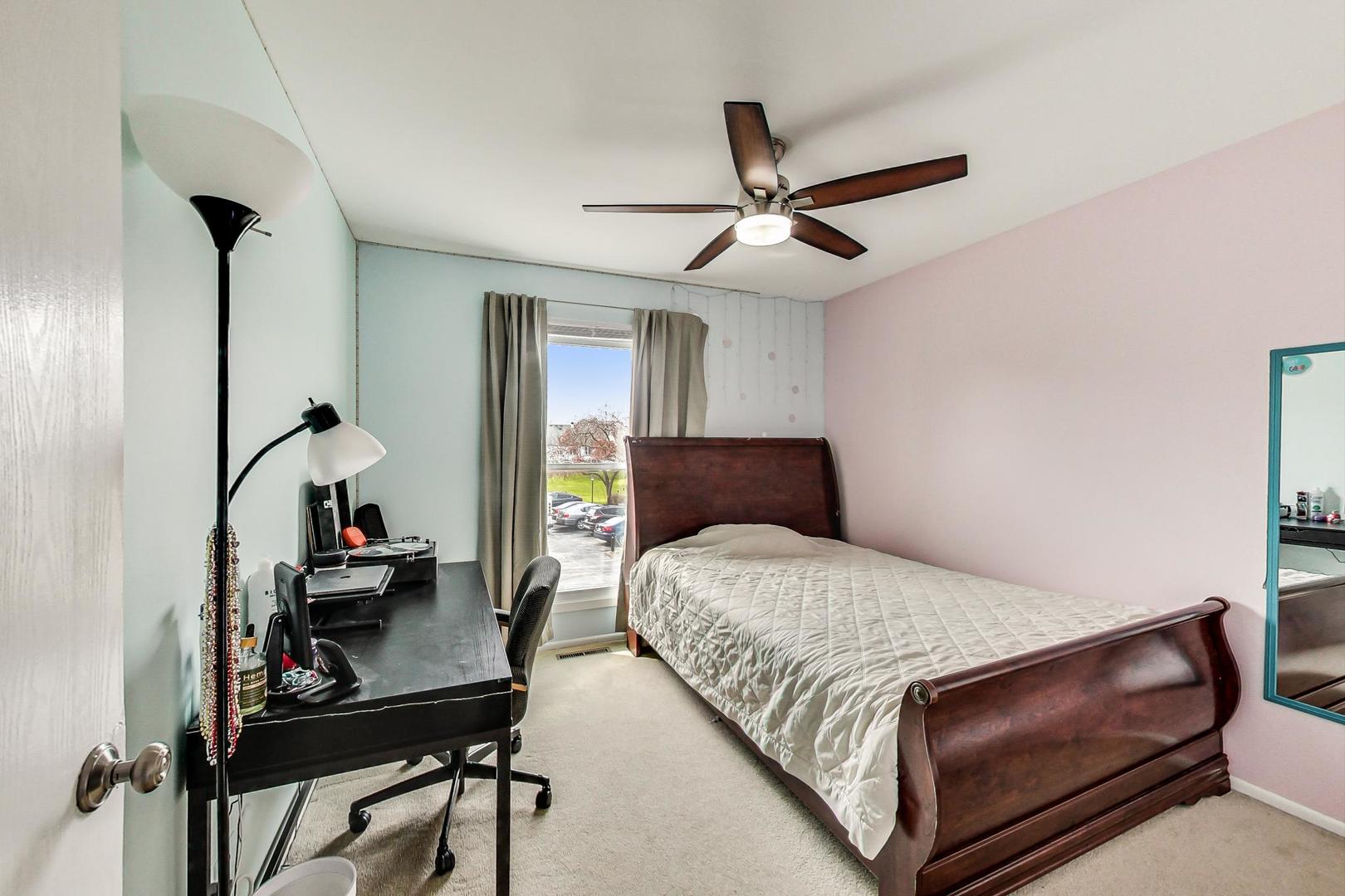 747 GARFIELD Avenue #C, Libertyville, IL 60048