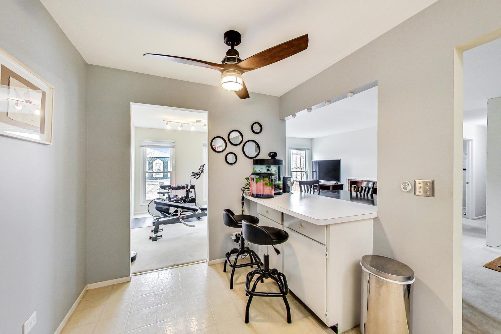 747 GARFIELD Avenue #C, Libertyville, IL 60048