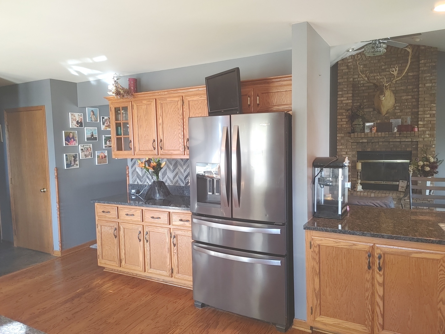 5395 S Carbon Hill Road, Gardner, IL 60424