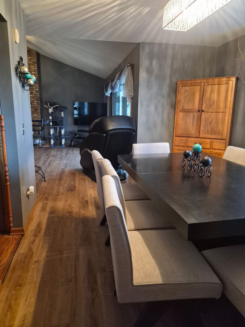 5395 S Carbon Hill Road, Gardner, IL 60424