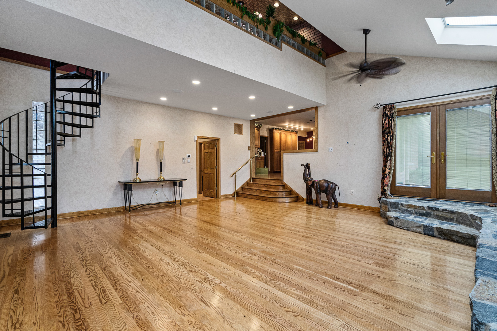 807 Hitchcock Avenue, Lisle, IL 60532