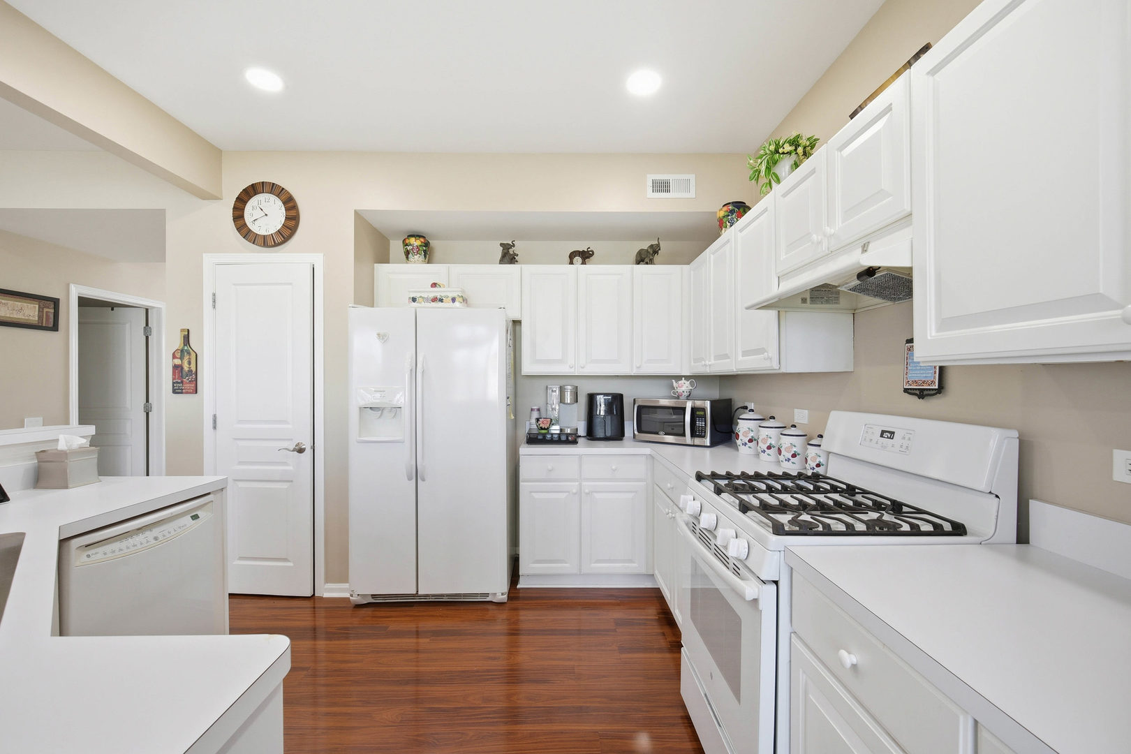 12862 Norfolk Drive, Huntley, IL 60142