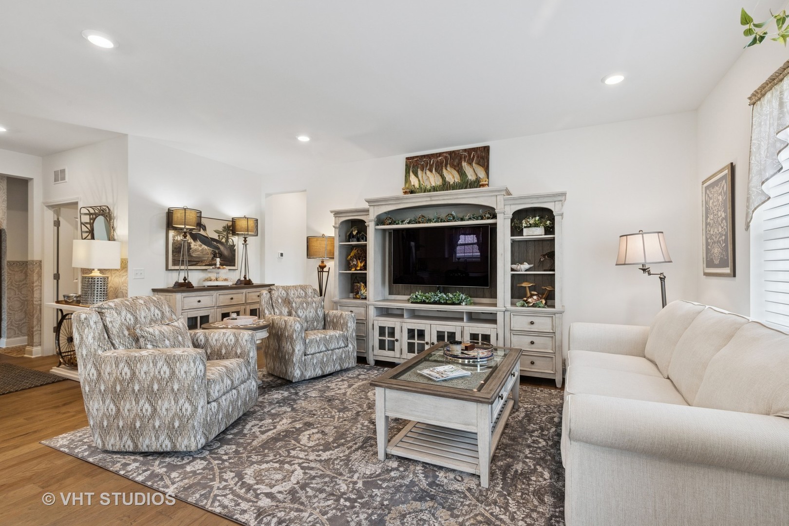 2032 Wentworth Drive, Volo, IL 60020