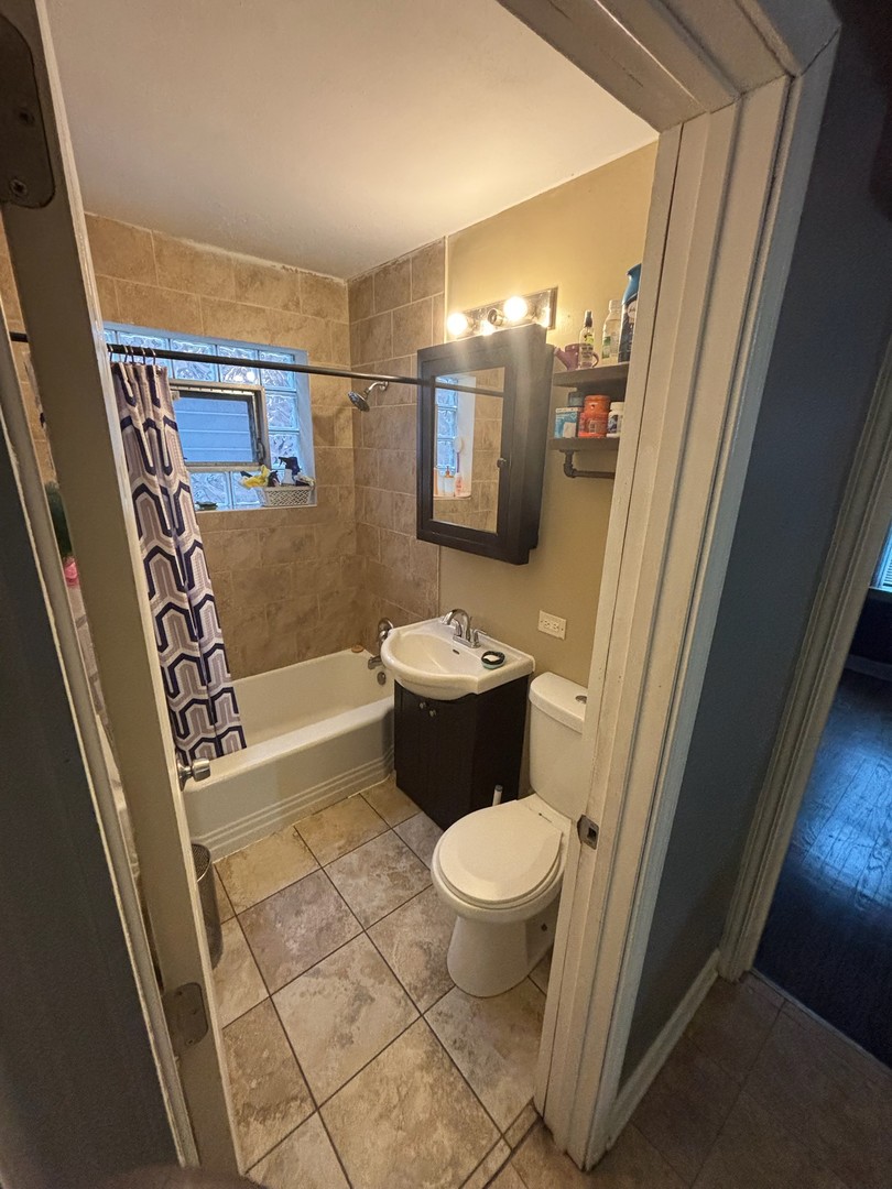 3513 Jackson Street, Bellwood, IL 60104