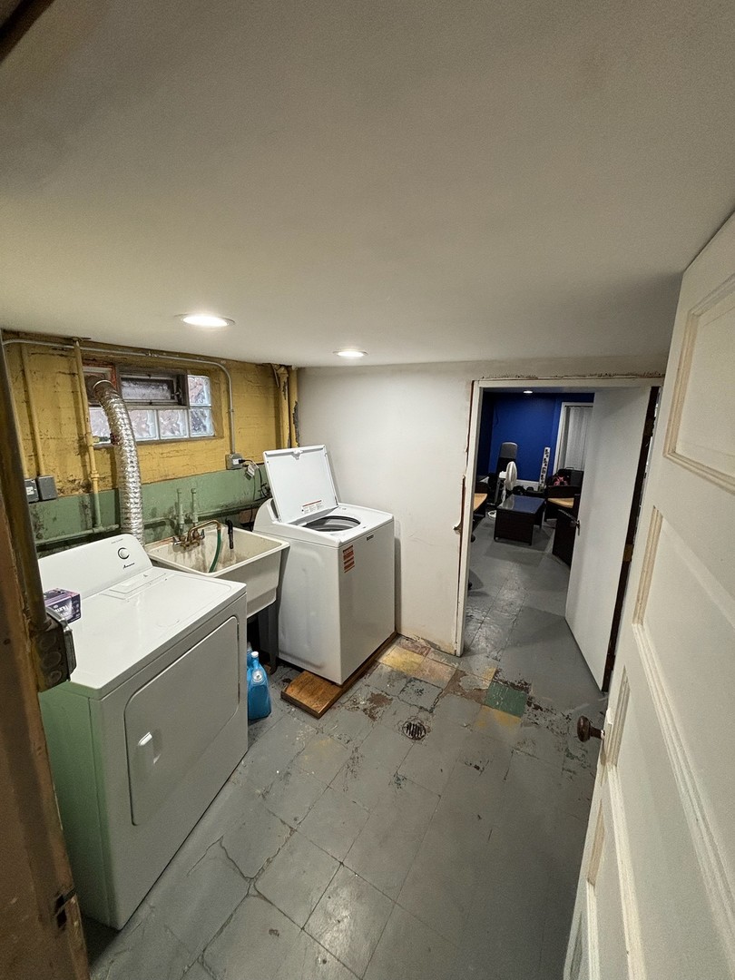 3513 Jackson Street, Bellwood, IL 60104