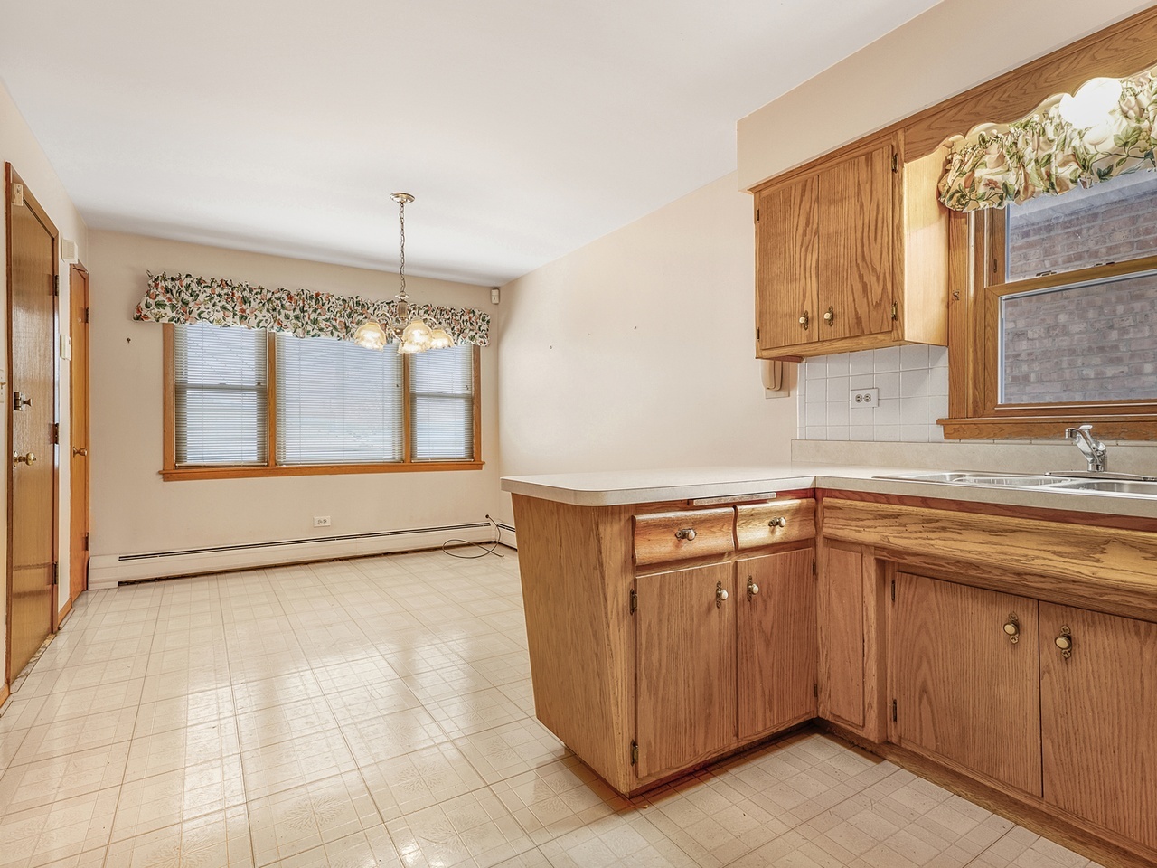 2520 N NEVA Avenue #2, Chicago, IL 60707