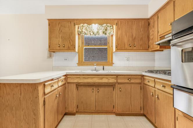 2520 N NEVA Avenue #2, Chicago, IL 60707